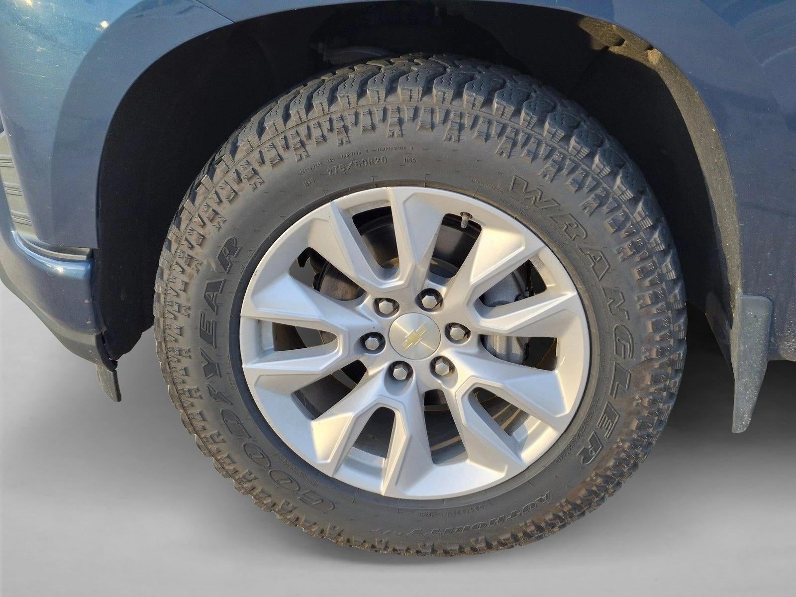 2021 Chevrolet Silverado 1500 Crew Cab Short Box 2-Wheel Drive Custom