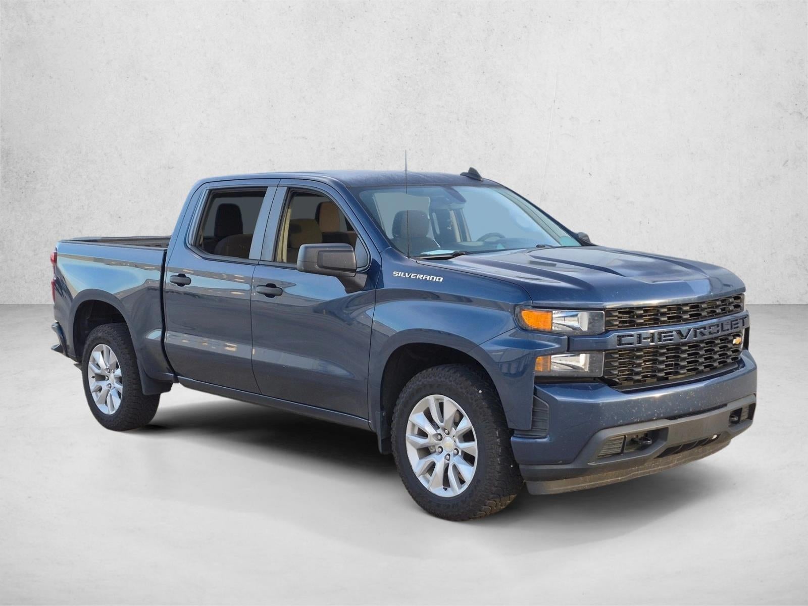 2021 Chevrolet Silverado 1500 Crew Cab Short Box 2-Wheel Drive Custom