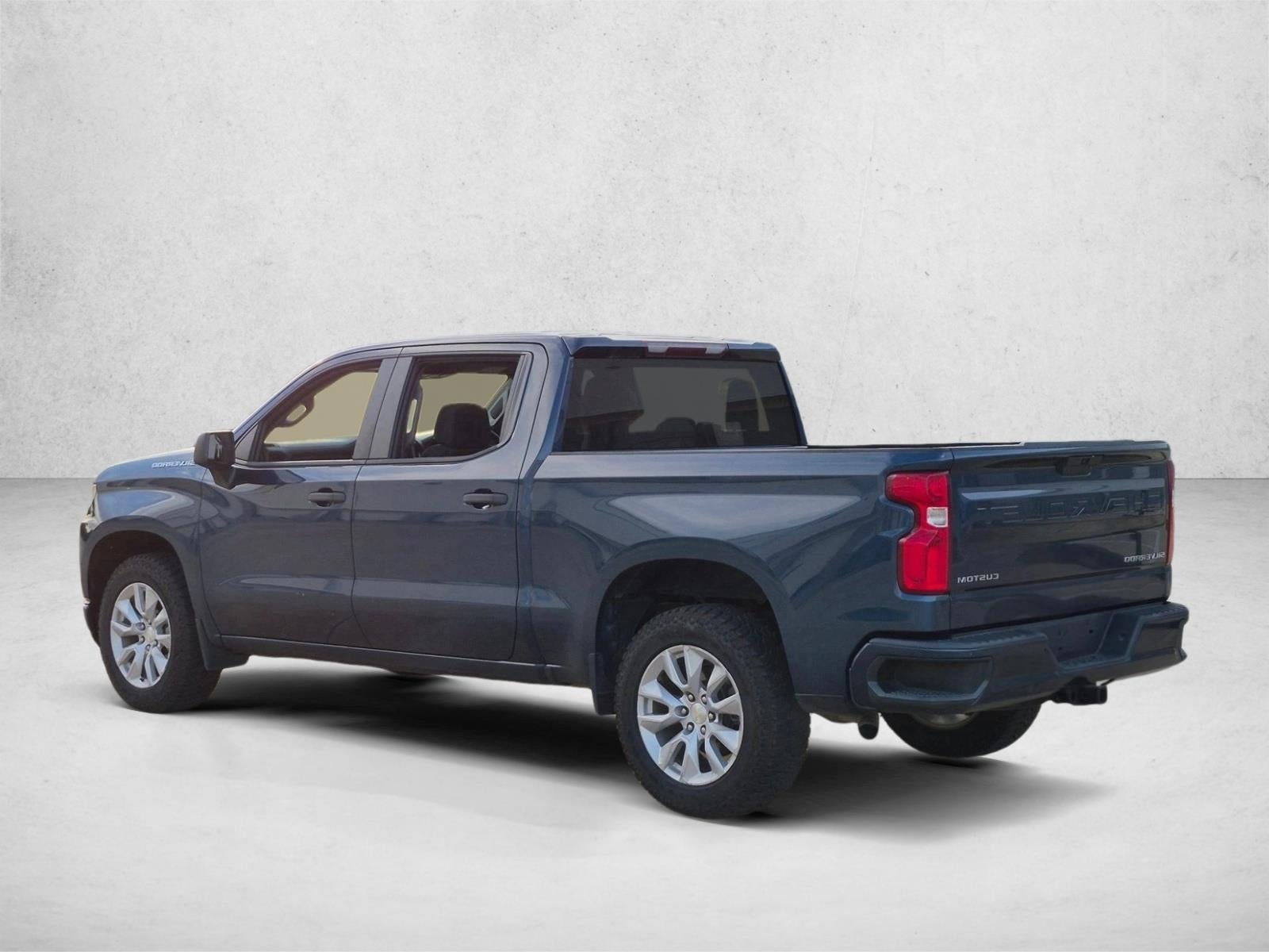 2021 Chevrolet Silverado 1500 Crew Cab Short Box 2-Wheel Drive Custom
