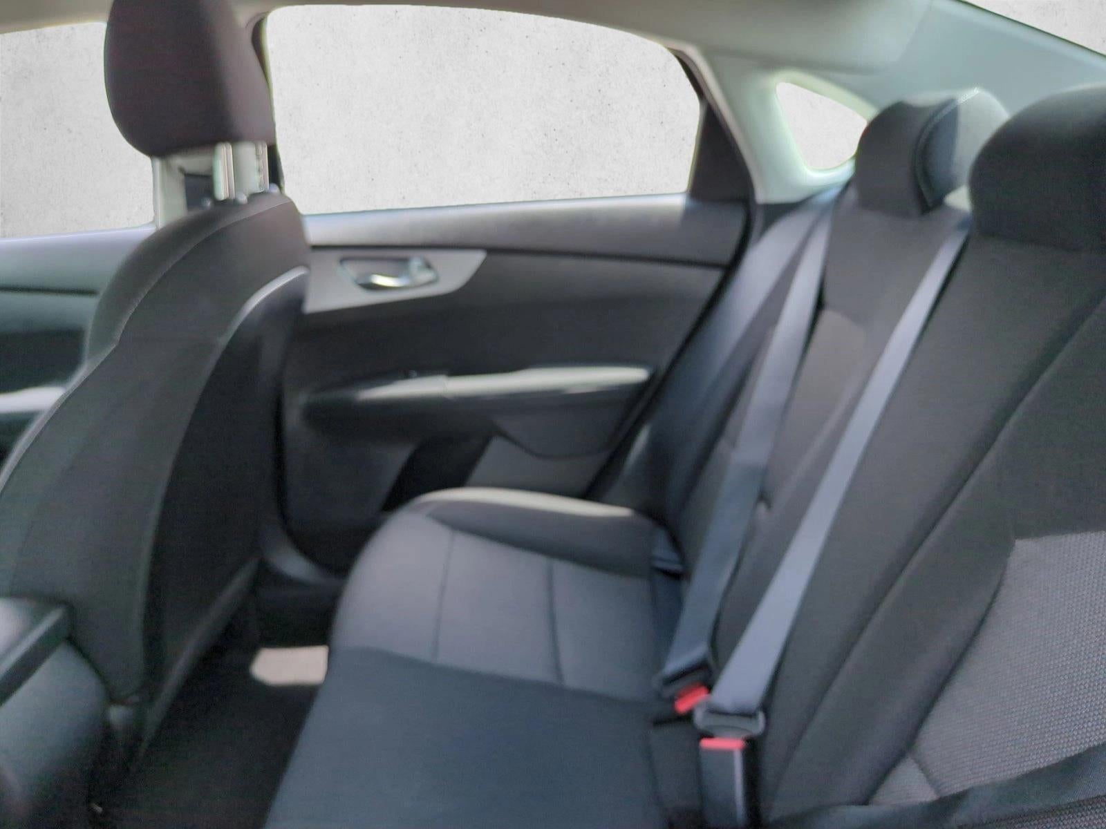 2023 Kia Forte LXS IVT