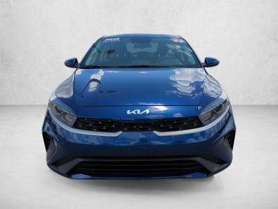 2023 Kia Forte LXS IVT