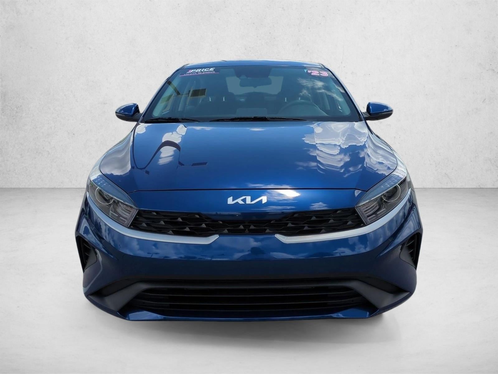 2023 Kia Forte LXS IVT