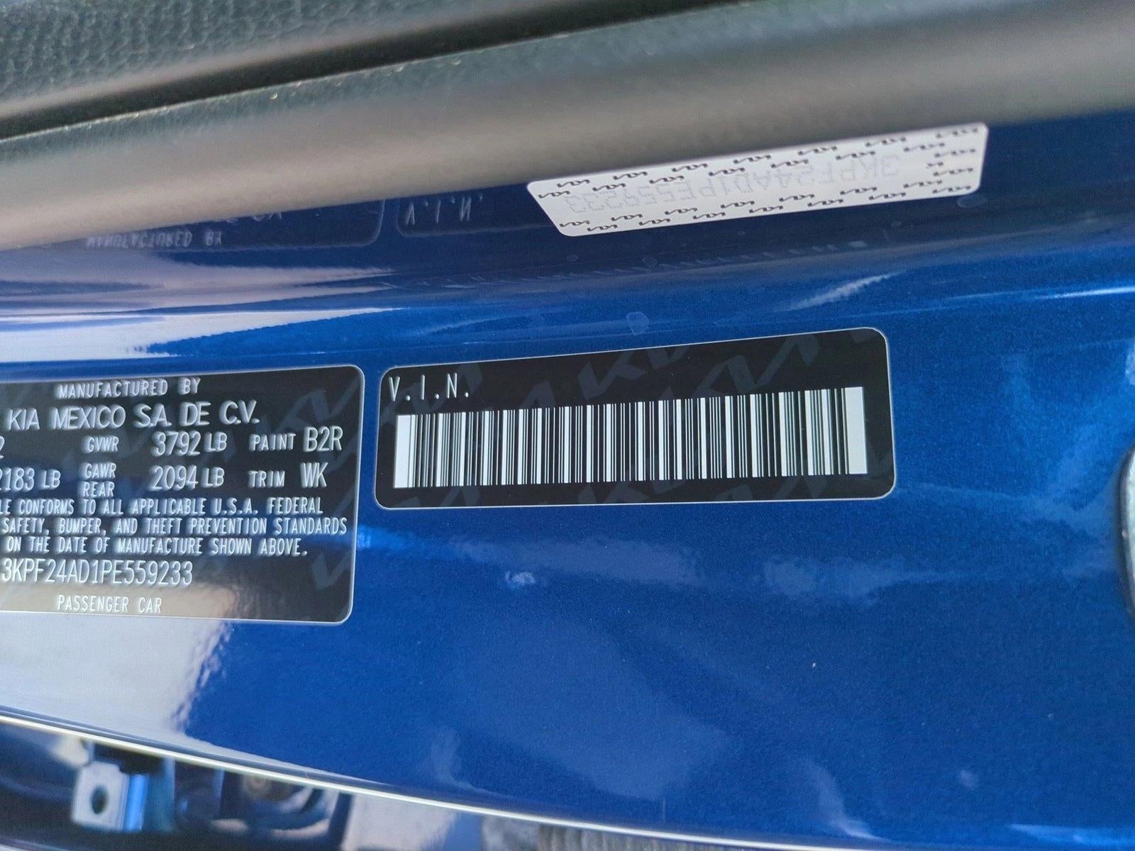 2023 Kia Forte LXS IVT