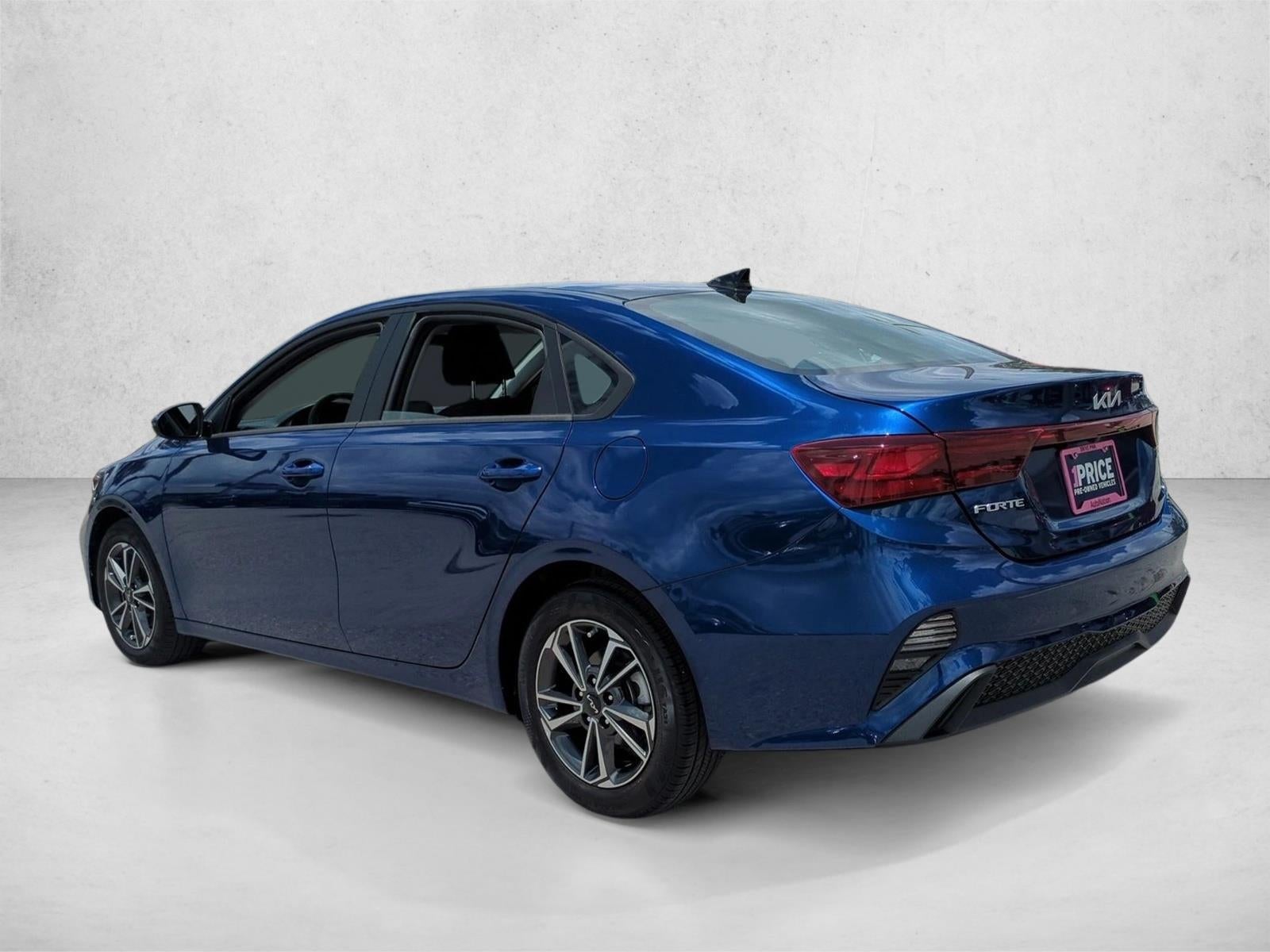 2023 Kia Forte LXS IVT