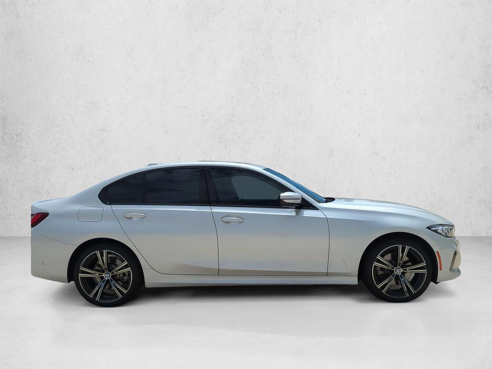 2023 BMW 330i Sedan