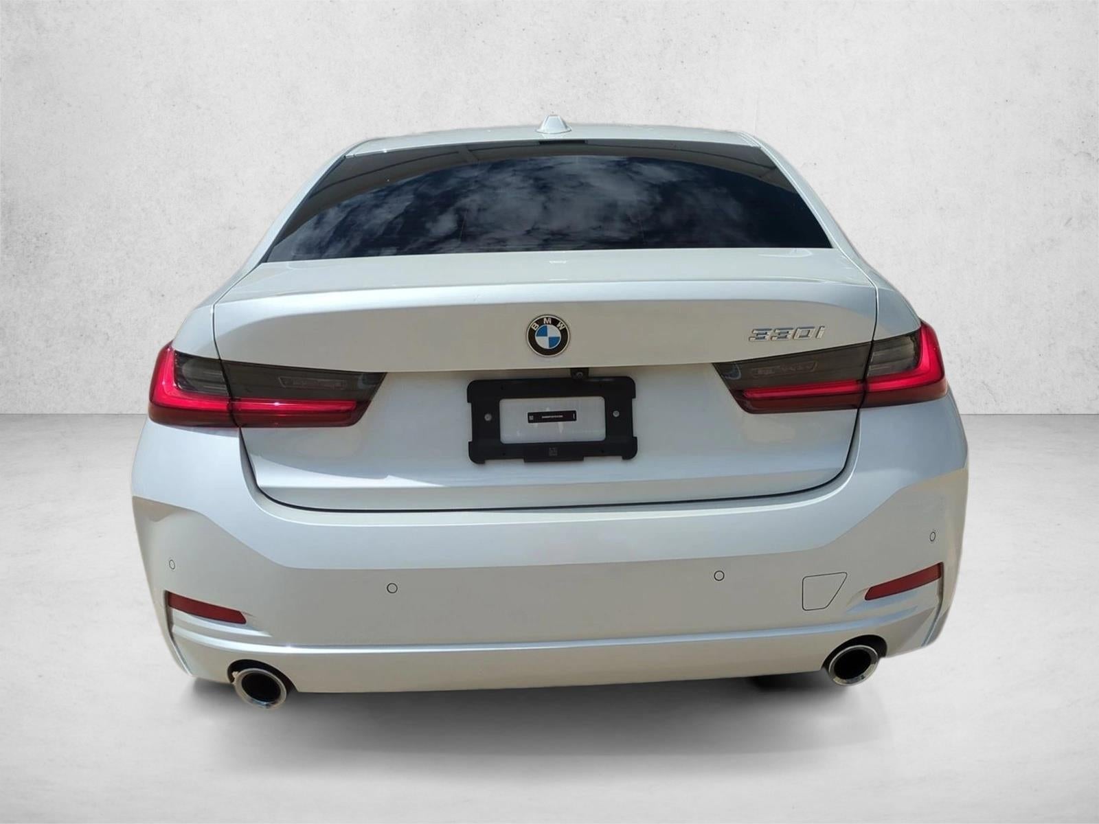 2023 BMW 330i Sedan