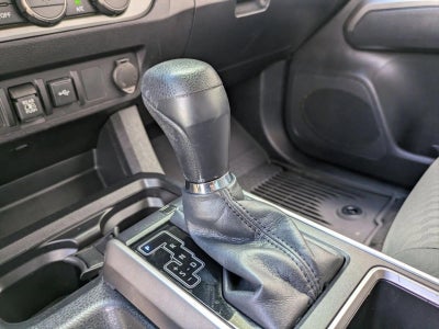 2022 Toyota Tacoma 2WD 2WD SR5 Double Cab 5' Bed V6 AT (GS)