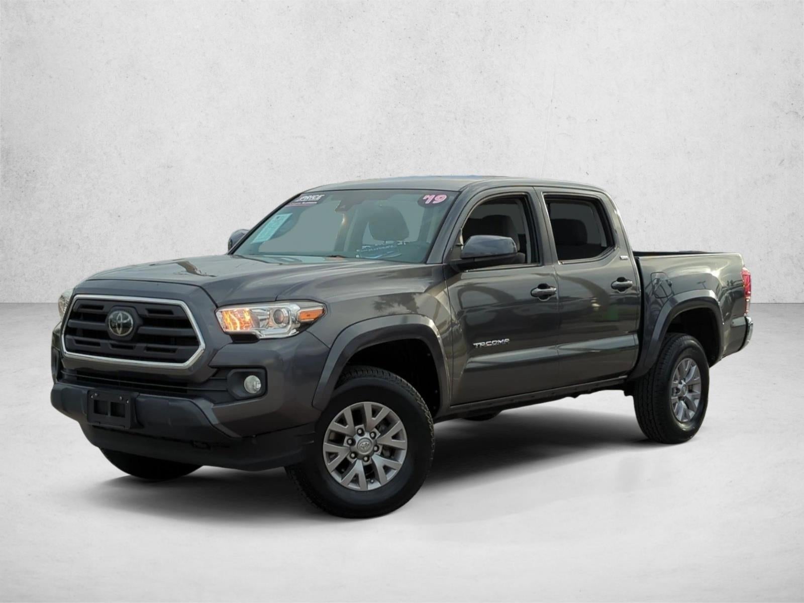 2019 Toyota Tacoma 2WD 2WD SR5 Double Cab 5' Bed V6 AT (GS)