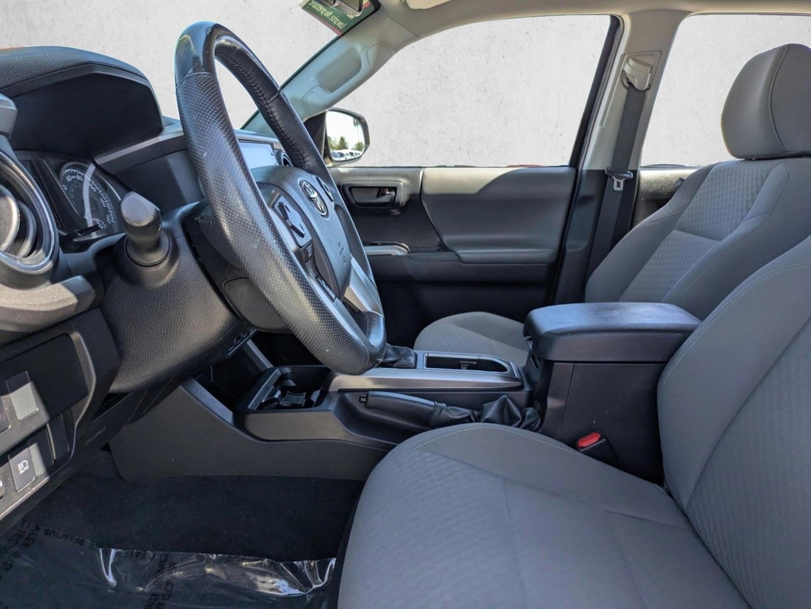 2023 Toyota Tacoma 2WD 2WD SR5 Double Cab 5' Bed V6 AT (GS)