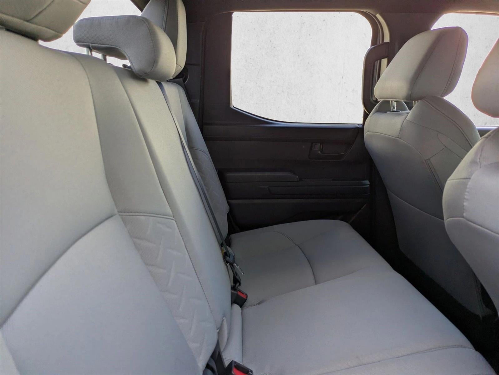 2025 Toyota Tacoma 2WD 2WD SR5 Double Cab 5' Bed AT (SE)