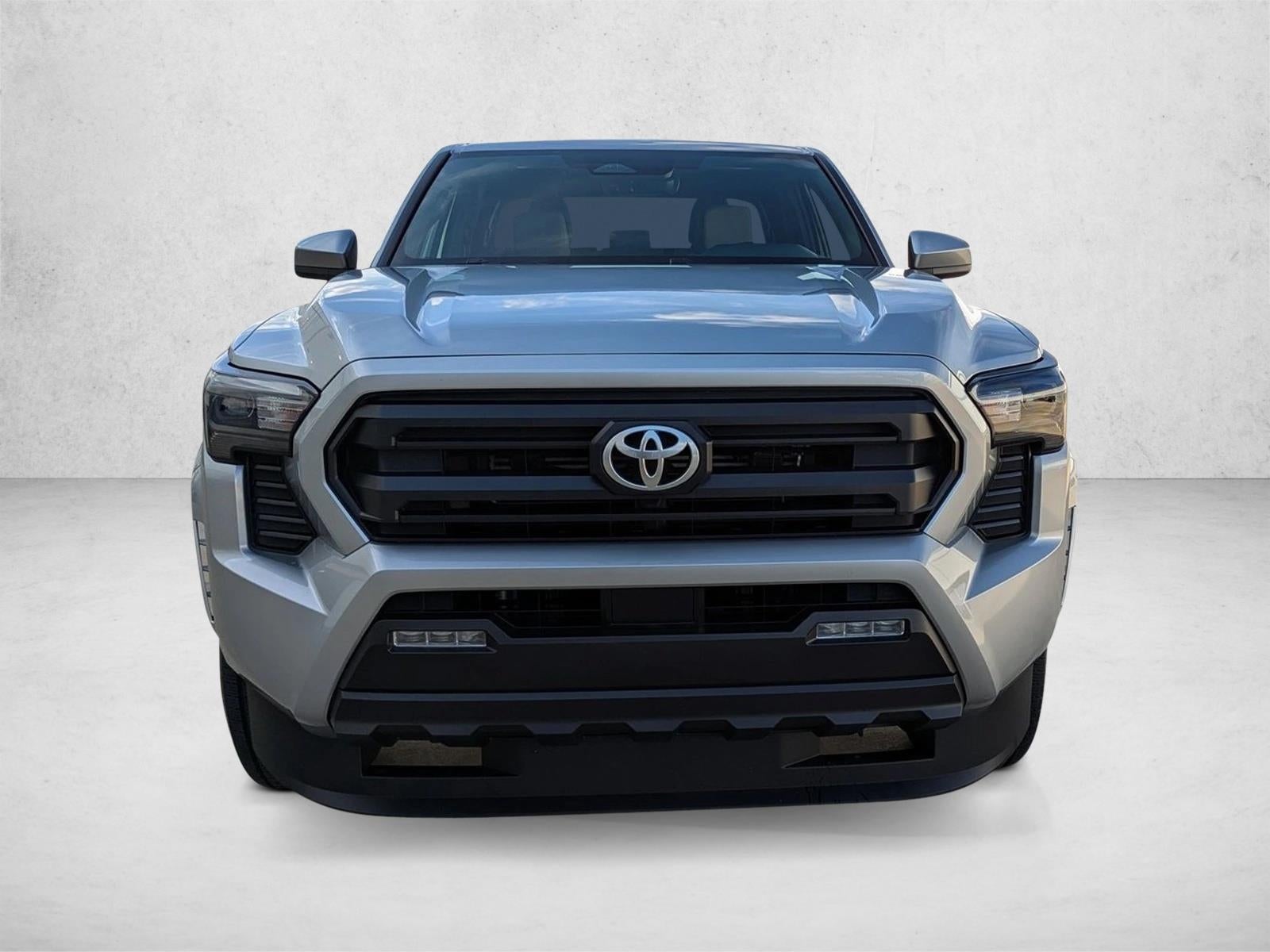 2025 Toyota Tacoma 2WD 2WD SR5 Double Cab 5' Bed AT (SE)