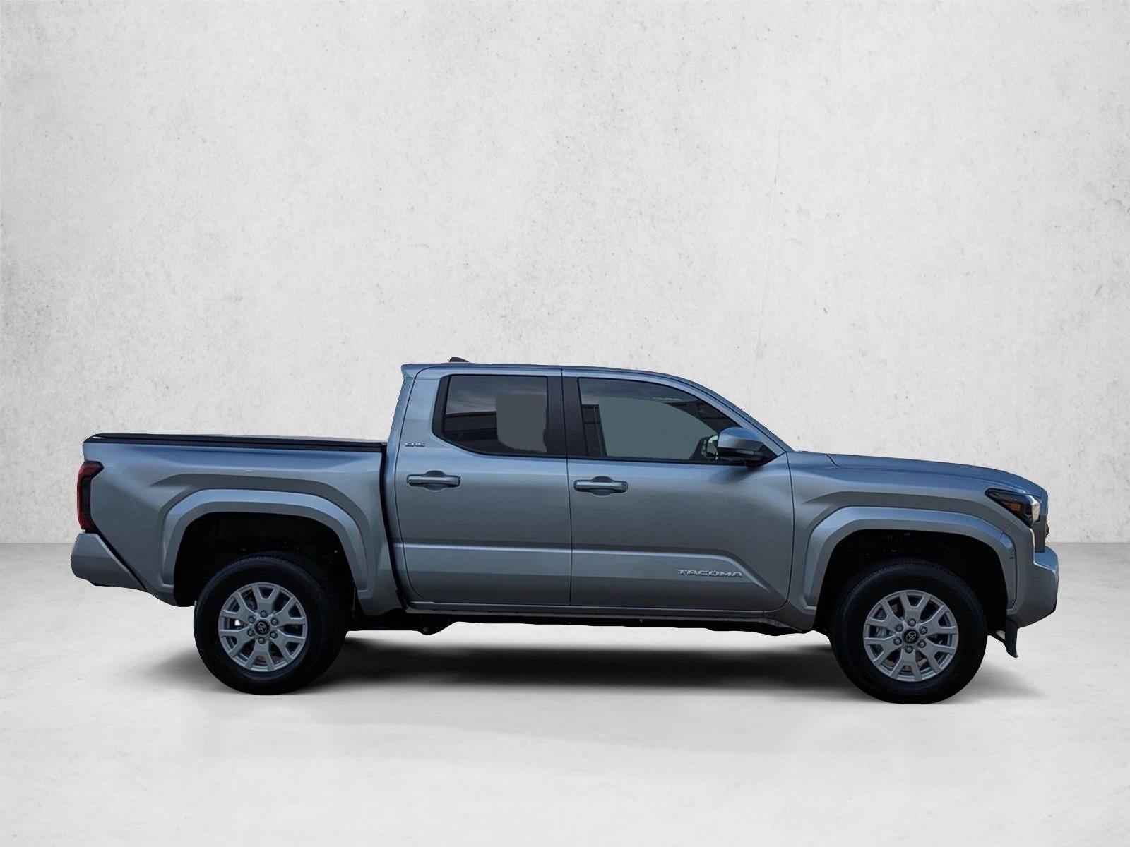 2025 Toyota Tacoma 2WD 2WD SR5 Double Cab 5' Bed AT (SE)