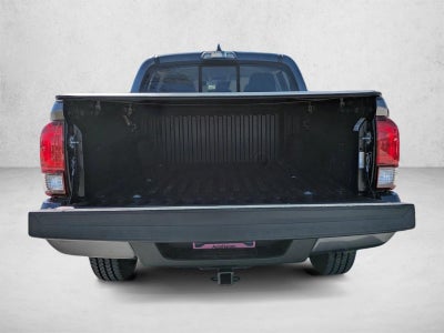 2021 Toyota Tacoma 2WD 2WD SR Double Cab 5' Bed I4 AT (GS)