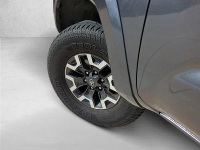 2022 Toyota Tacoma 2WD 2WD SR5 Double Cab 5' Bed V6 AT (GS)