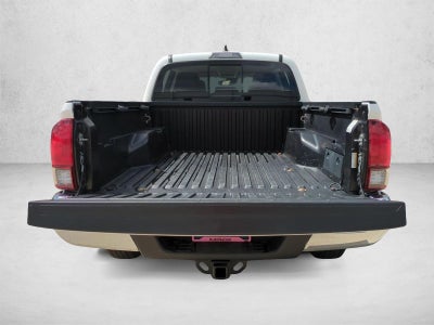 2022 Toyota Tacoma 2WD 2WD SR5 Double Cab 5' Bed V6 AT (GS)