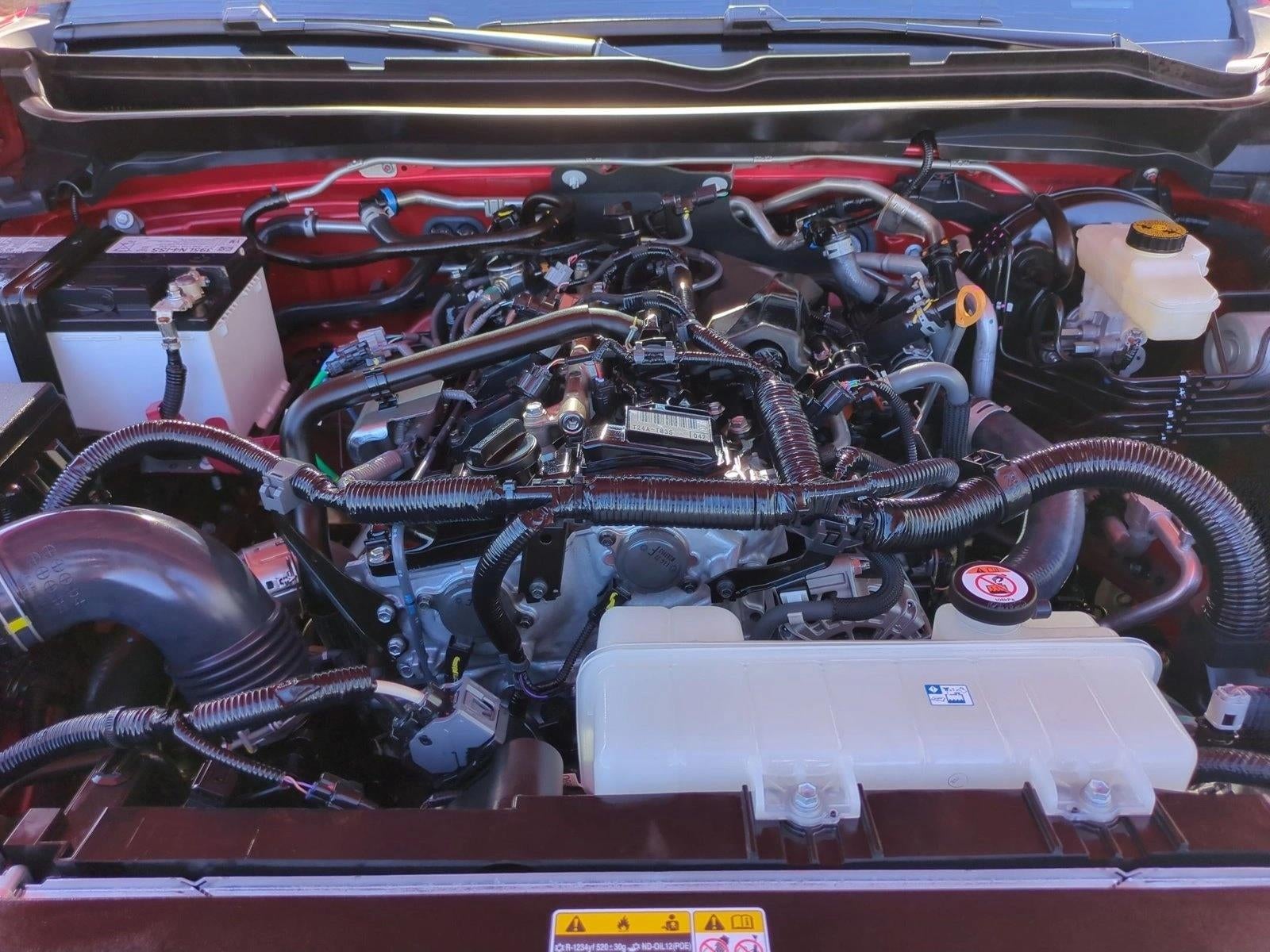 2024 Toyota Tacoma 2WD 2WD SR5 Double Cab 5' Bed AT (SE)