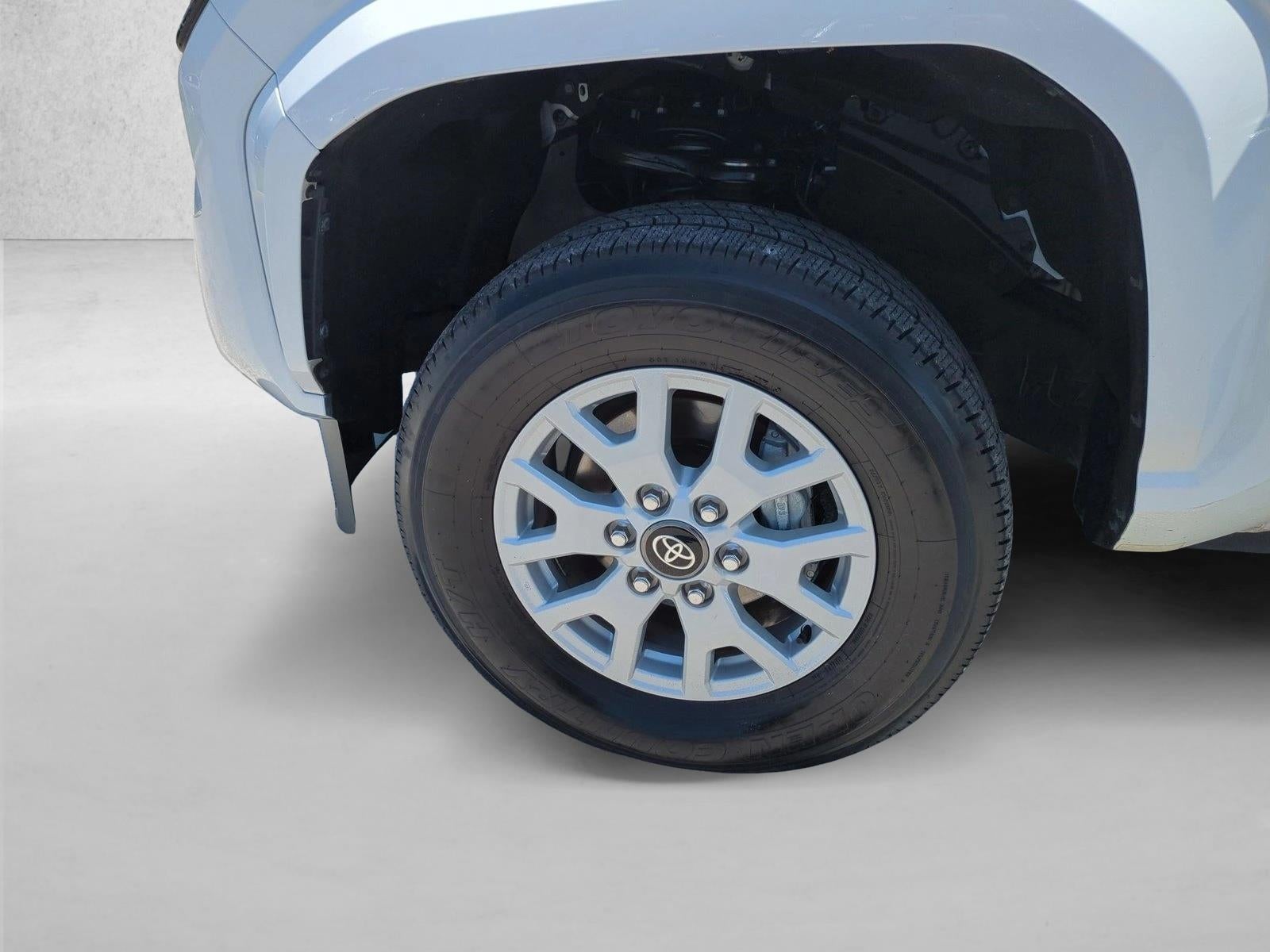 2024 Toyota Tacoma 2WD 2WD SR5 Double Cab 5' Bed AT (SE)