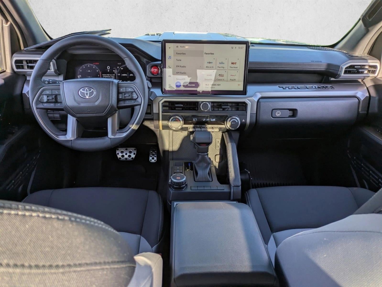 2025 Toyota Tacoma 4WD 4WD TRD Sport Hybrid Double Cab 5' Bed AT (Natl)