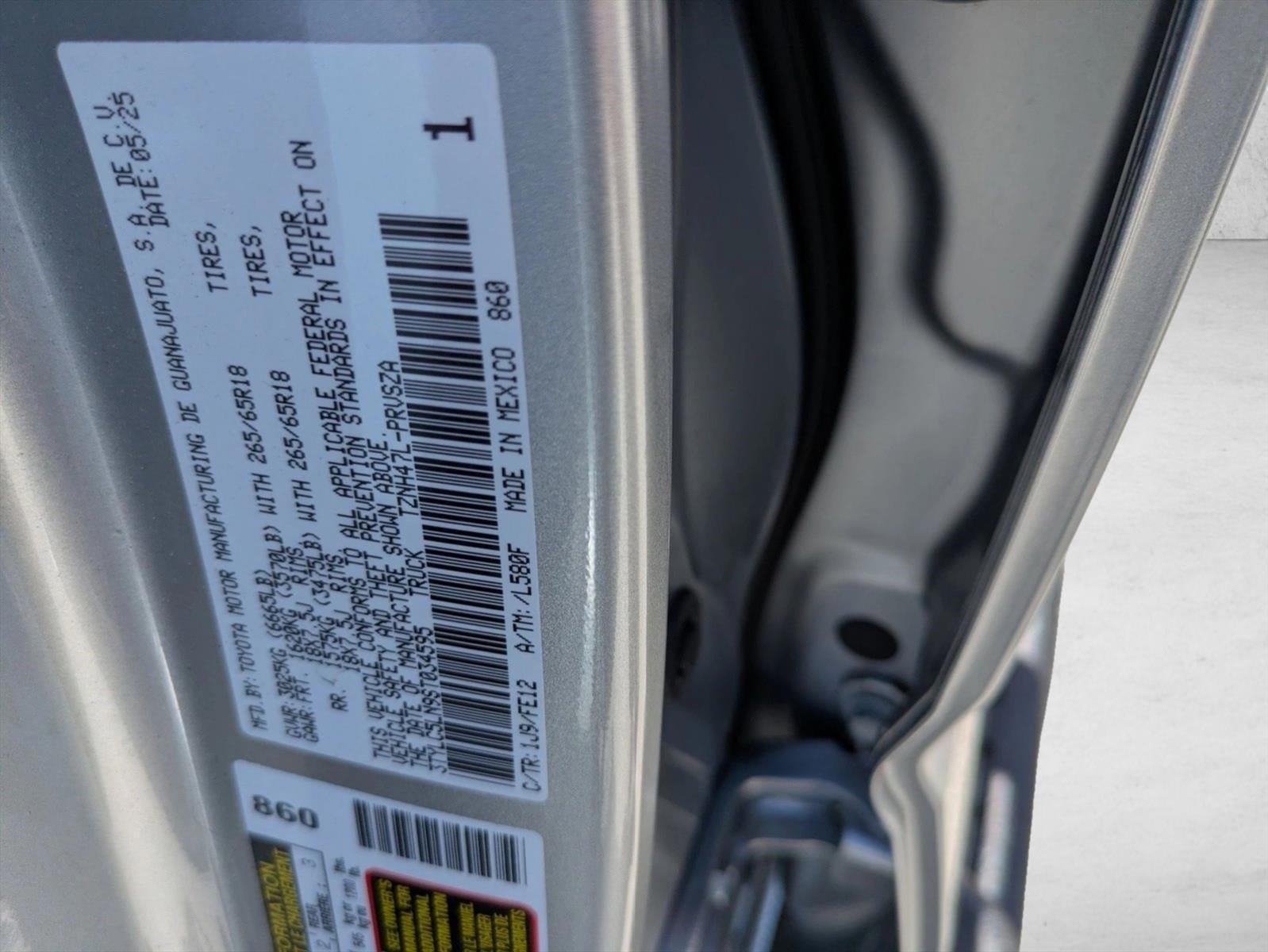 2025 Toyota Tacoma 4WD 4WD TRD Sport Hybrid Double Cab 5' Bed AT (Natl)