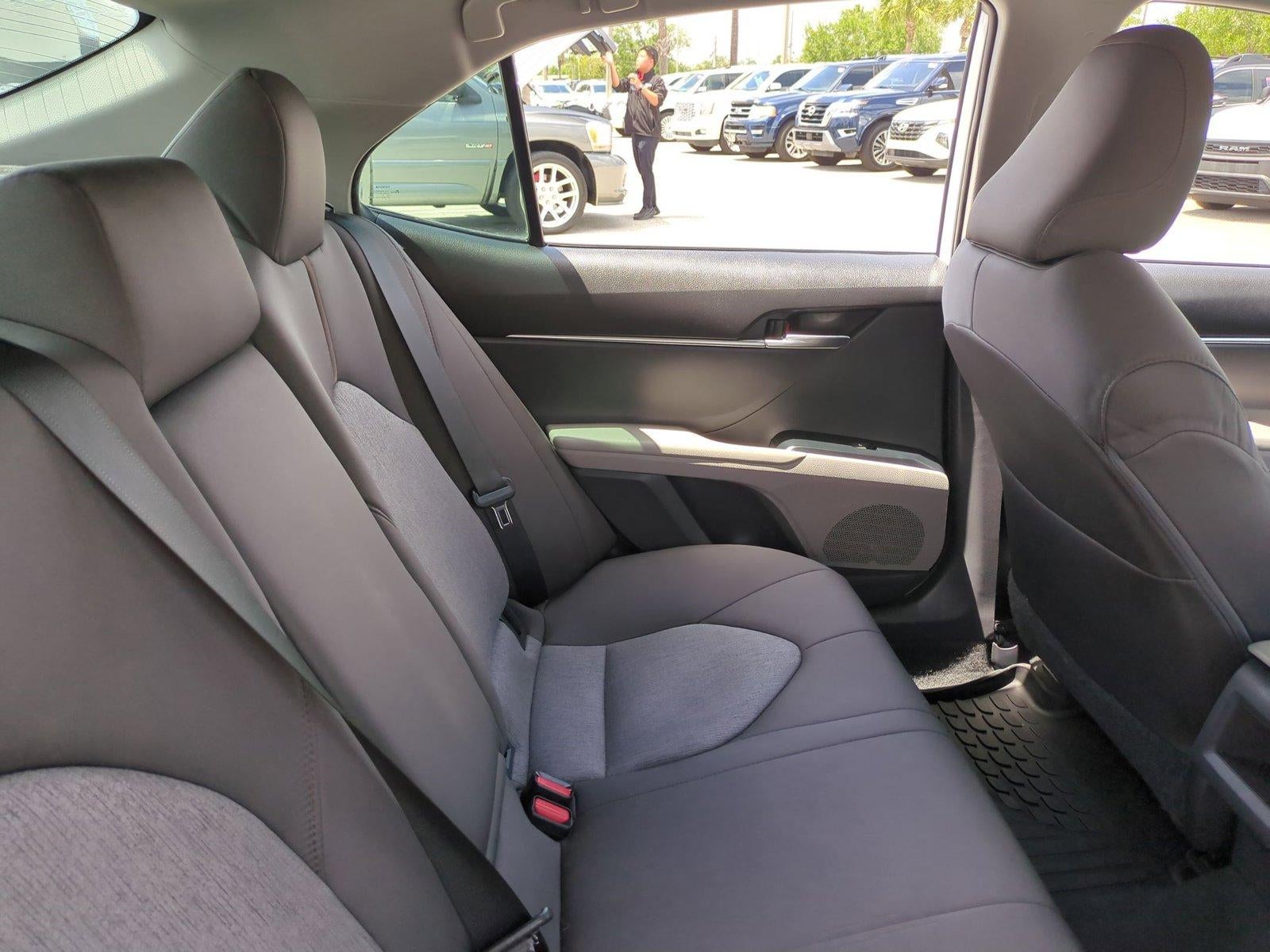 2019 Toyota Camry LE Auto (SE)