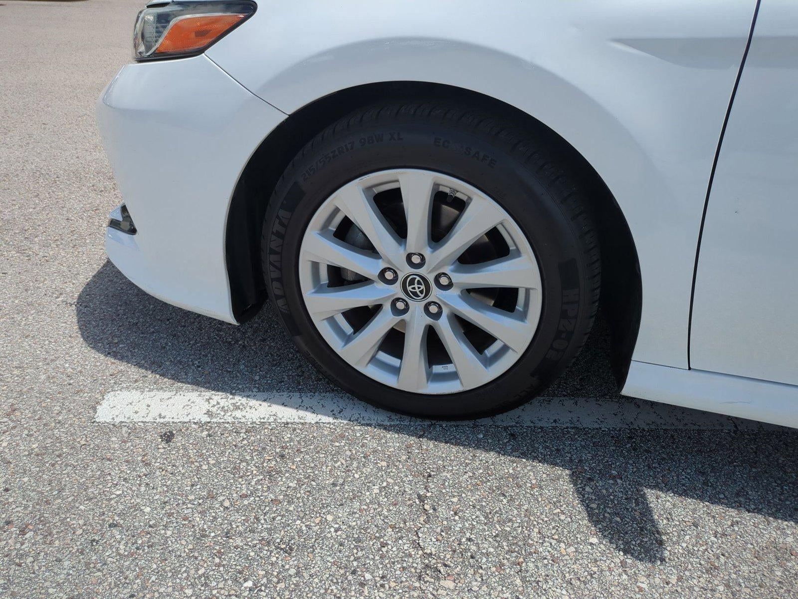 2019 Toyota Camry LE Auto (SE)