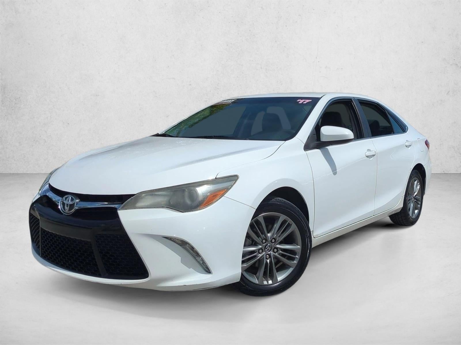 2017 Toyota Camry SE Auto (SE)