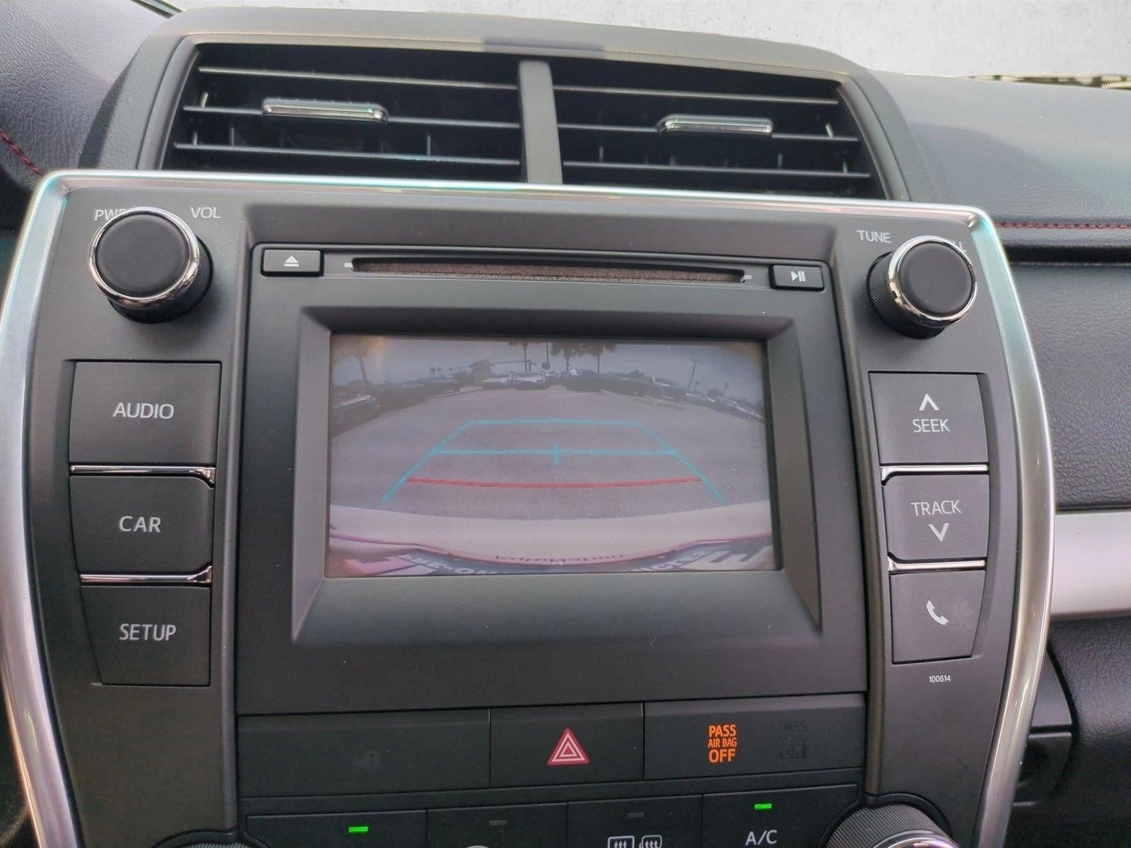 2017 Toyota Camry SE Auto (SE)