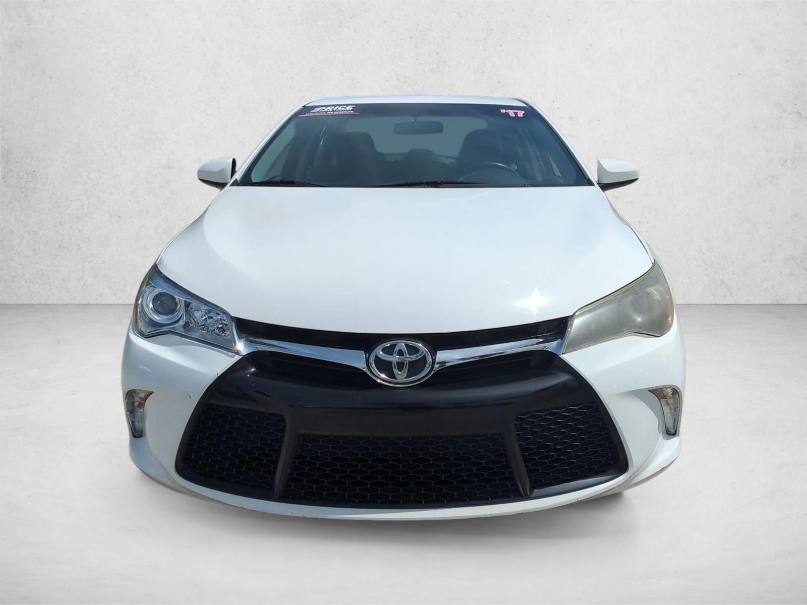2017 Toyota Camry SE Auto (SE)
