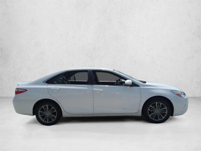 2017 Toyota Camry SE Auto (SE)