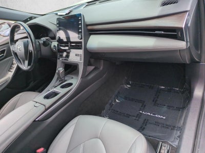 2019 Toyota Avalon XLE (SE)