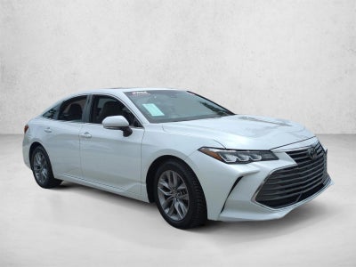 2019 Toyota Avalon XLE (SE)