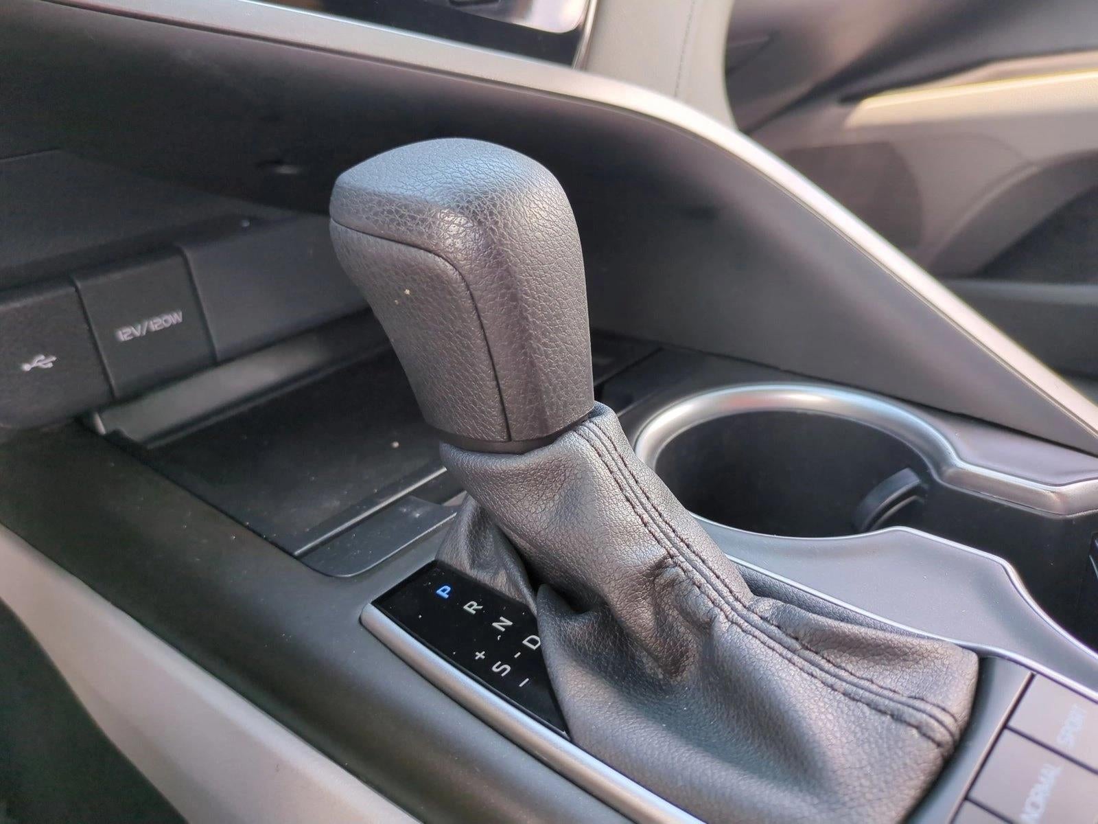 2022 Toyota Camry LE Auto (SE)