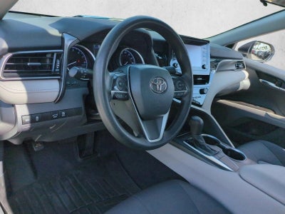 2022 Toyota Camry LE Auto (SE)