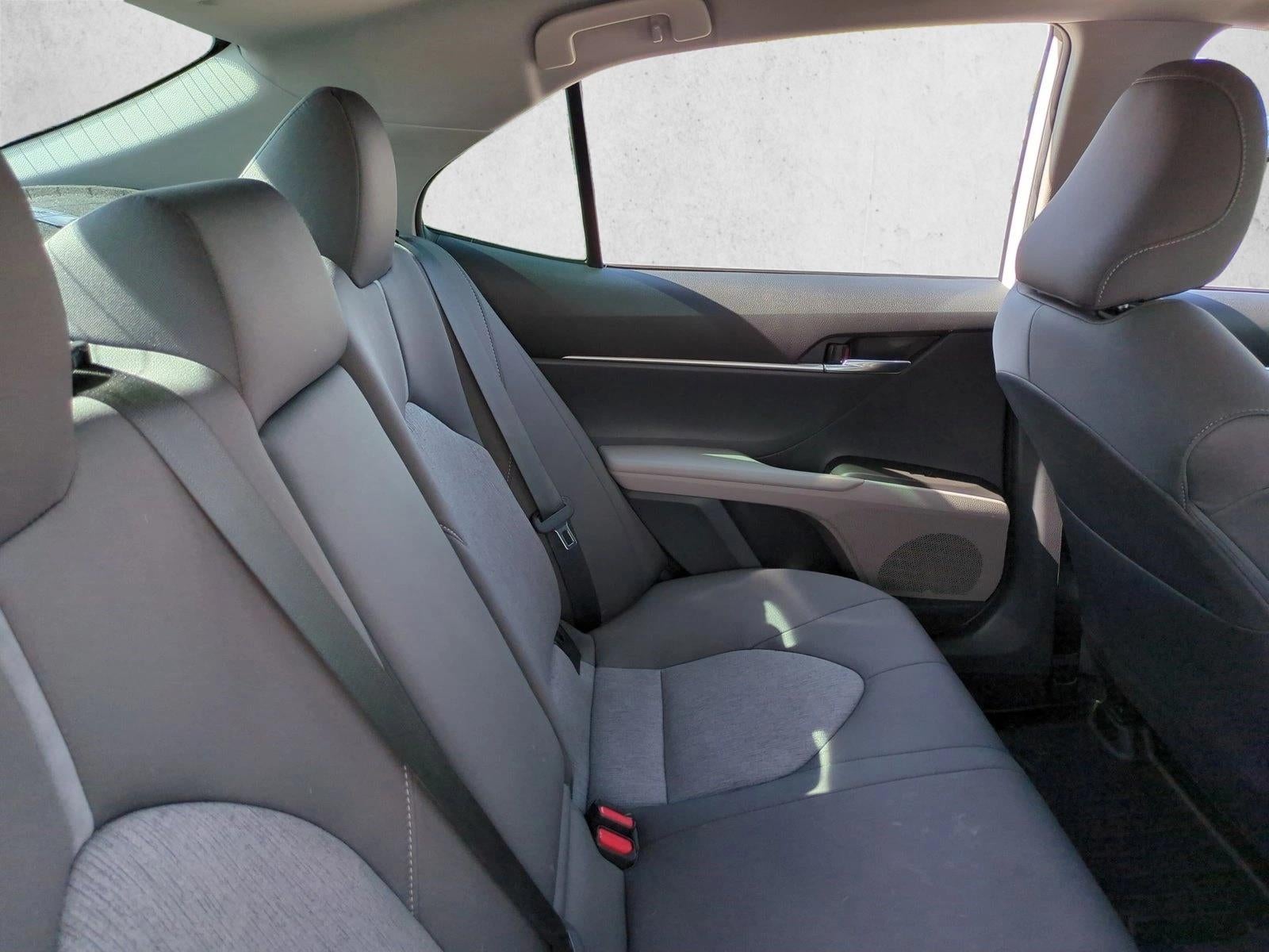 2022 Toyota Camry LE Auto (SE)