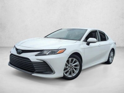 2023 Toyota Camry LE Auto (SE)