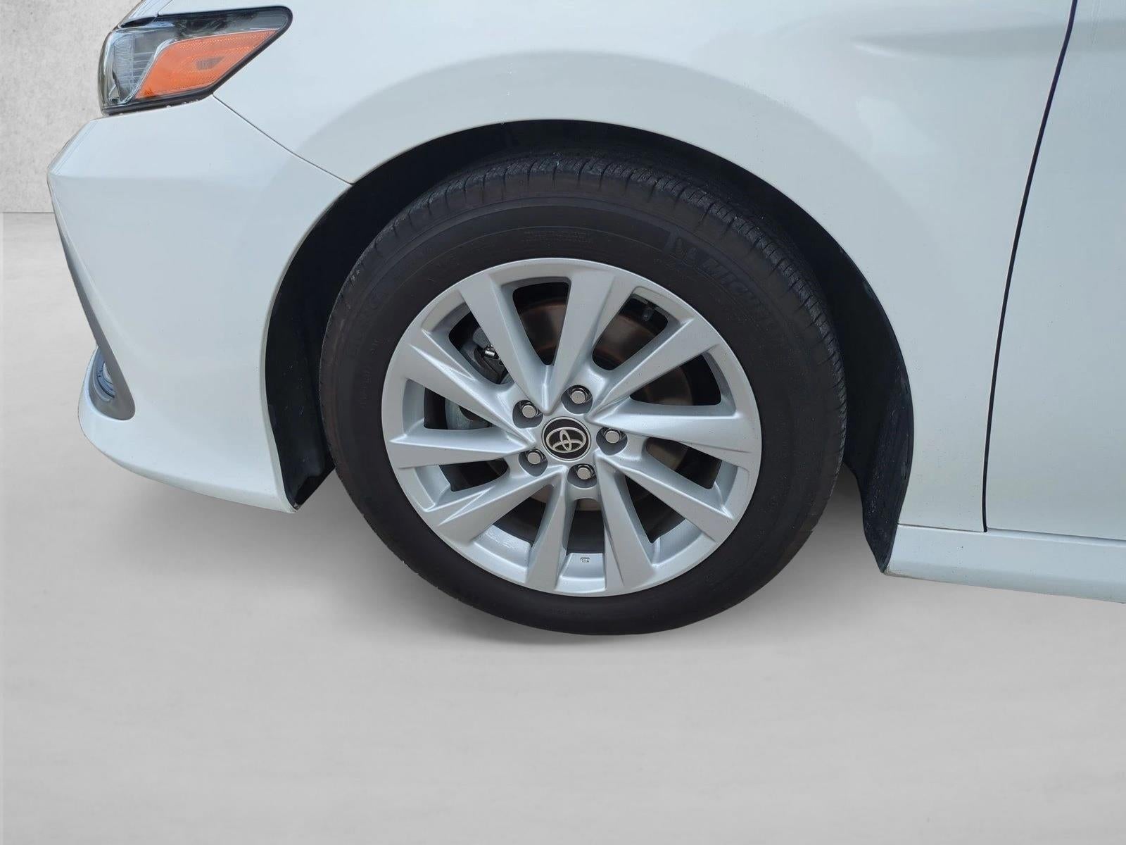 2023 Toyota Camry LE Auto (SE)