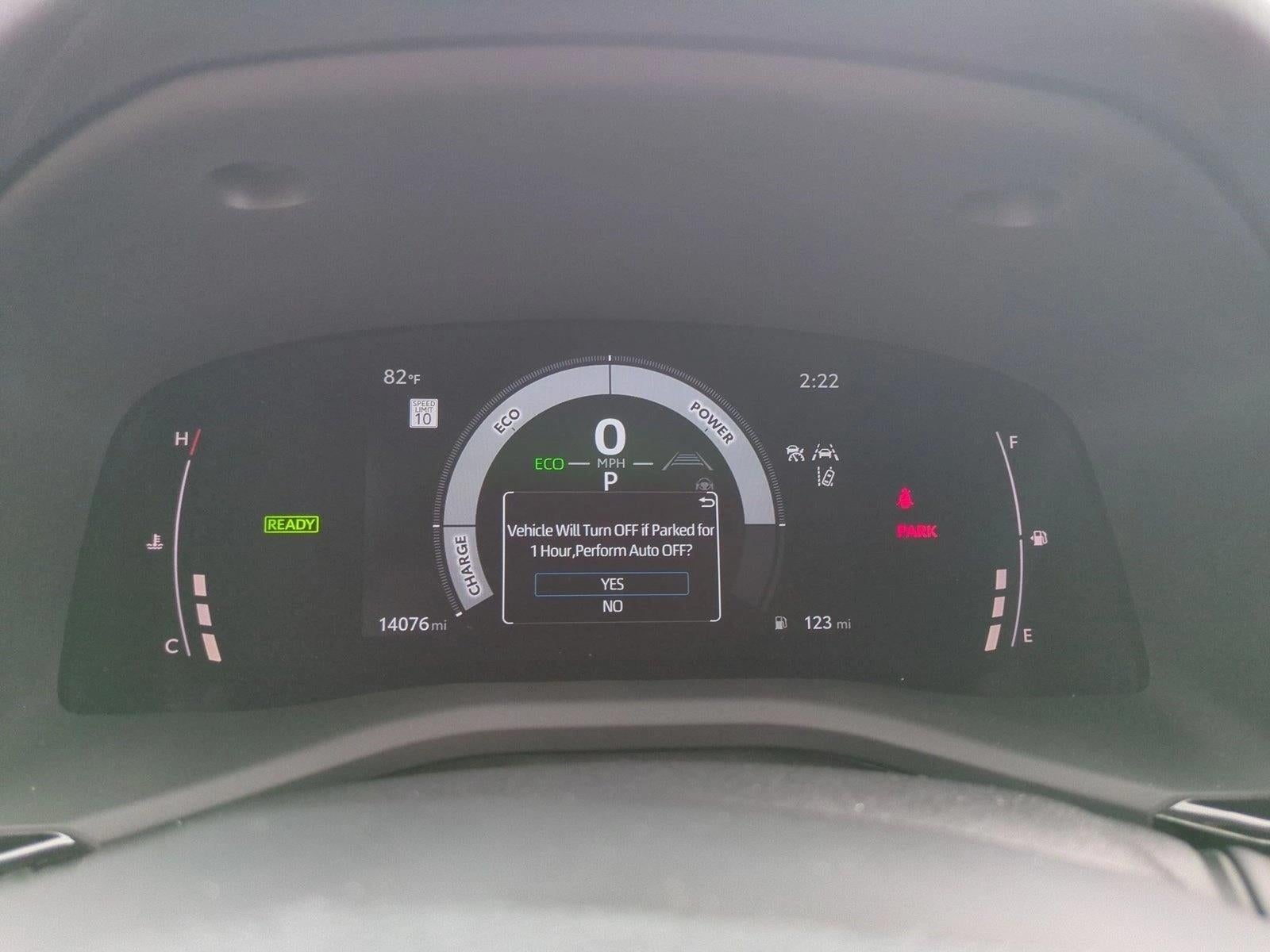 2025 Toyota Camry LE (SE)