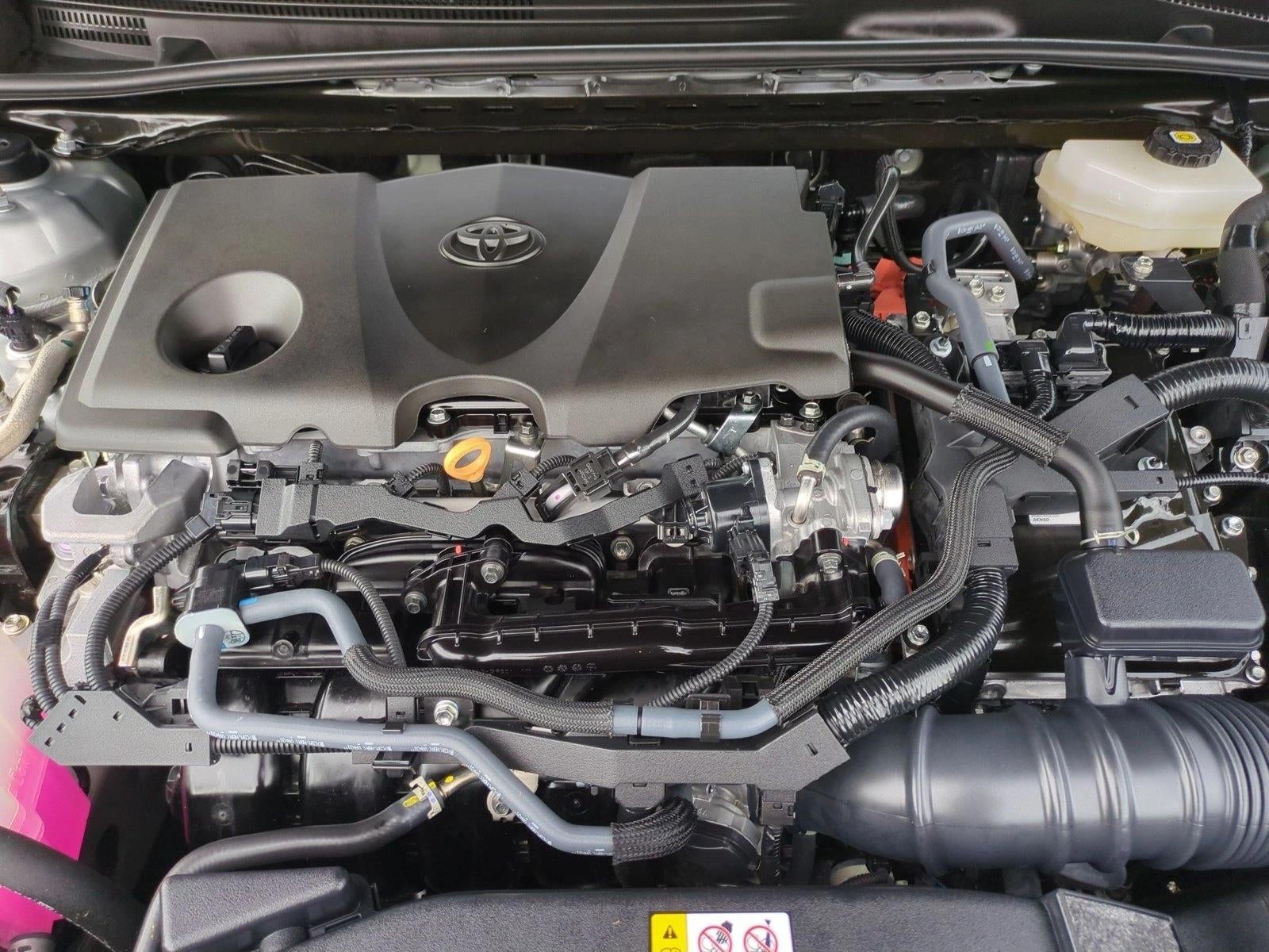 2025 Toyota Camry LE (SE)