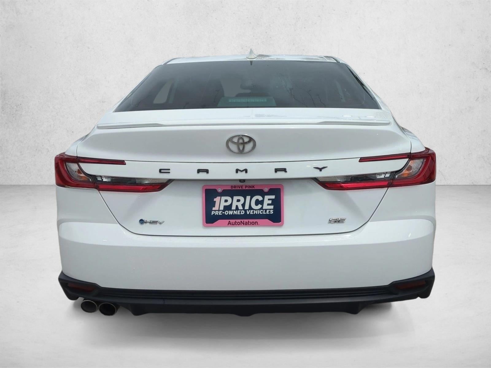 2025 Toyota Camry SE (SE)