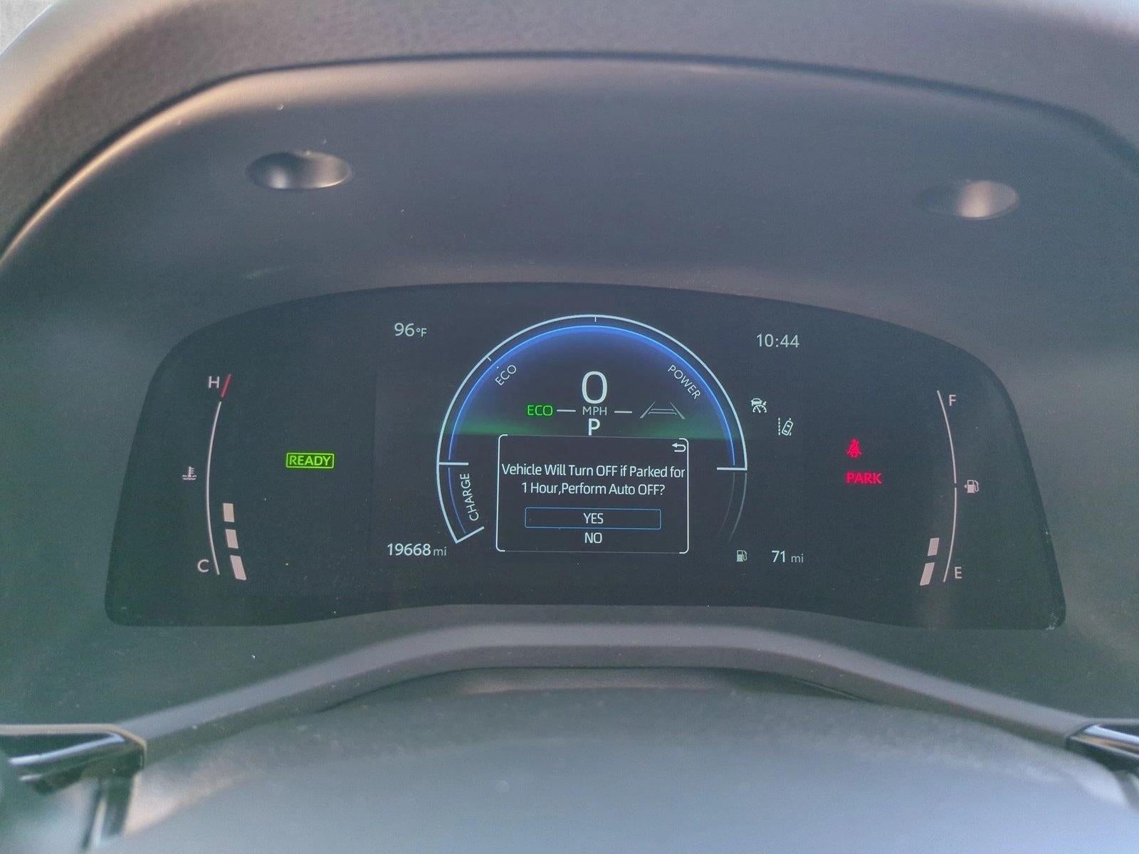 2025 Toyota Camry LE (Natl)