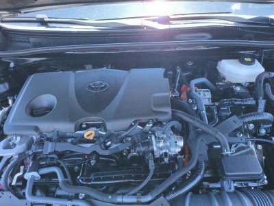 2025 Toyota Camry LE (SE)