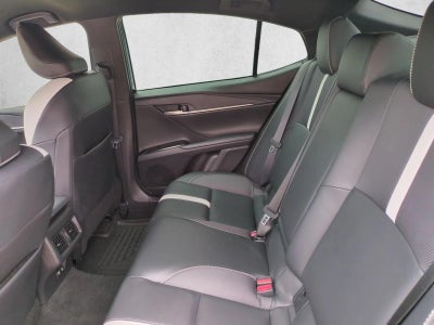 2025 Toyota Camry SE (SE)