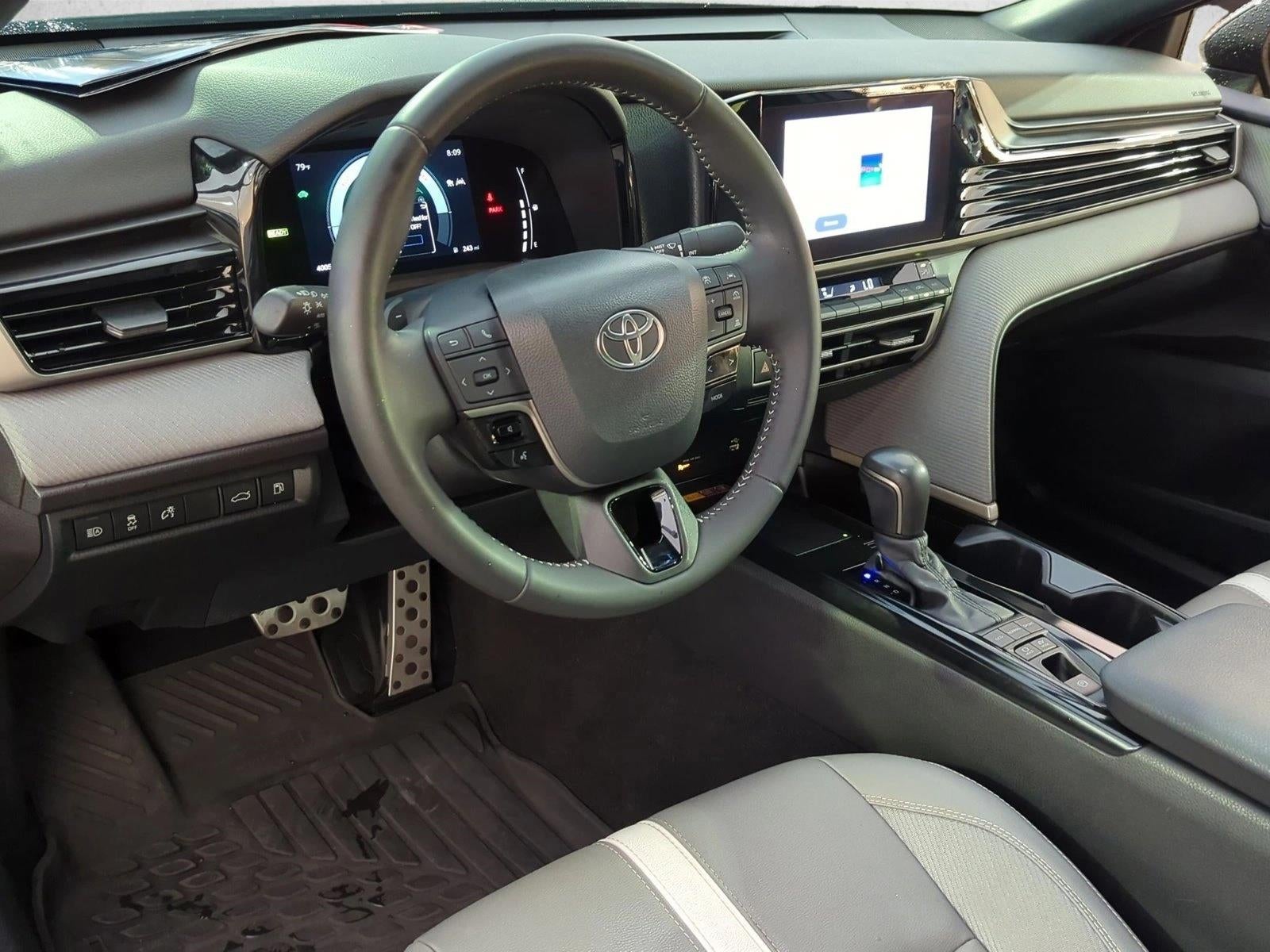 2025 Toyota Camry SE (Natl)