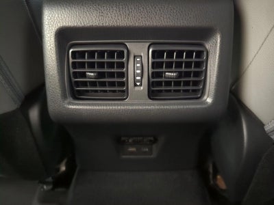 2025 Toyota Camry SE (Natl)