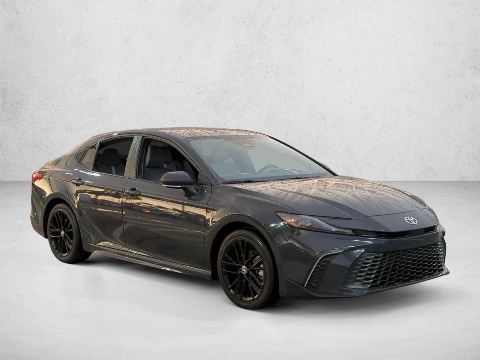 2025 Toyota Camry SE (Natl)