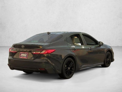 2025 Toyota Camry SE (Natl)