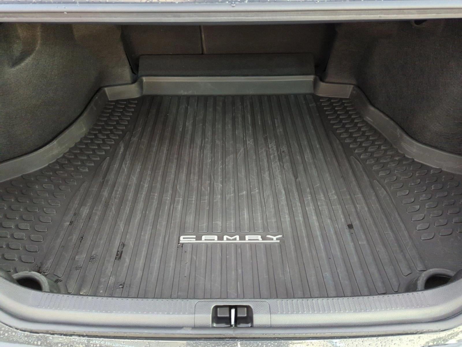 2025 Toyota Camry SE (Natl)