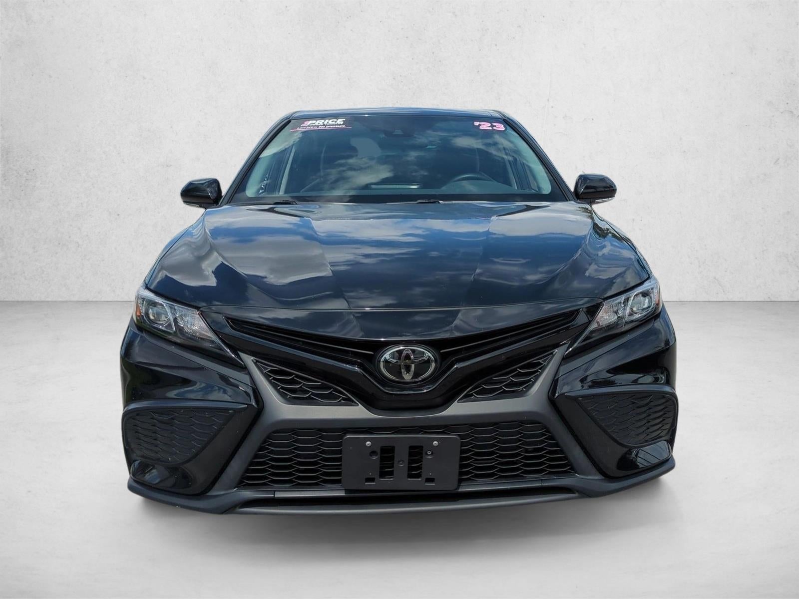 2023 Toyota Camry SE Auto (SE)