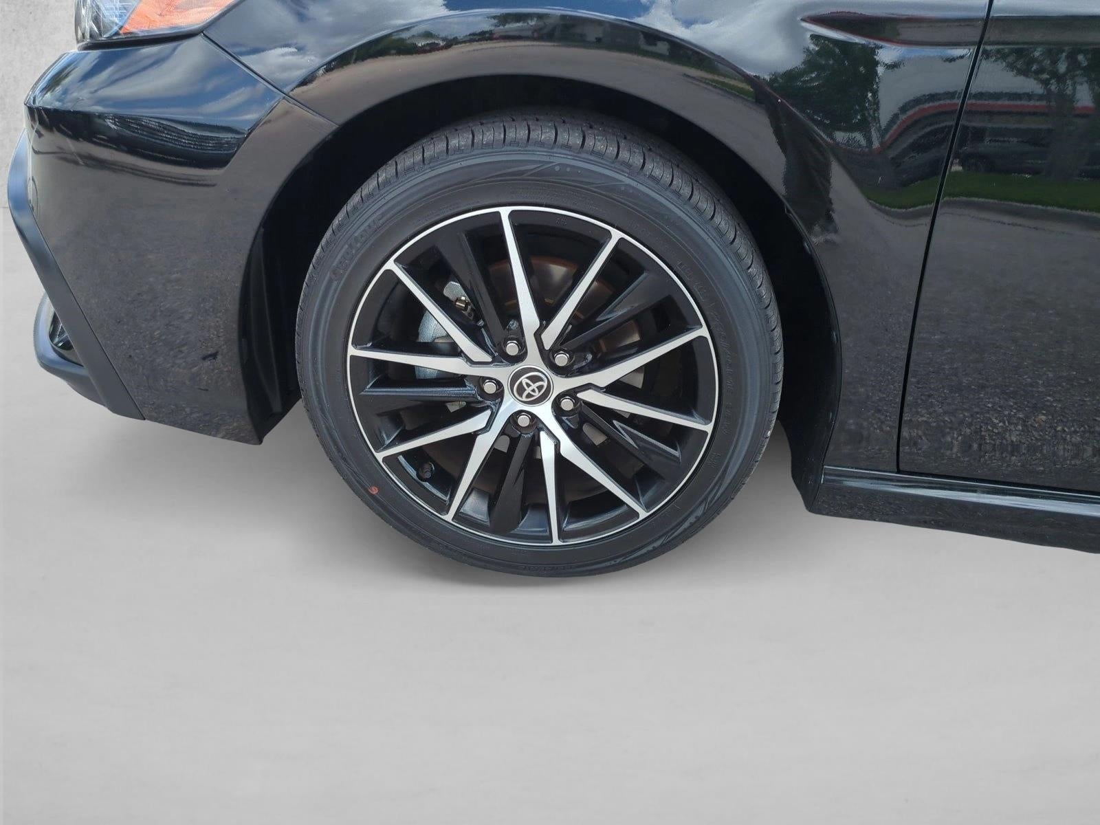 2023 Toyota Camry SE Auto (SE)