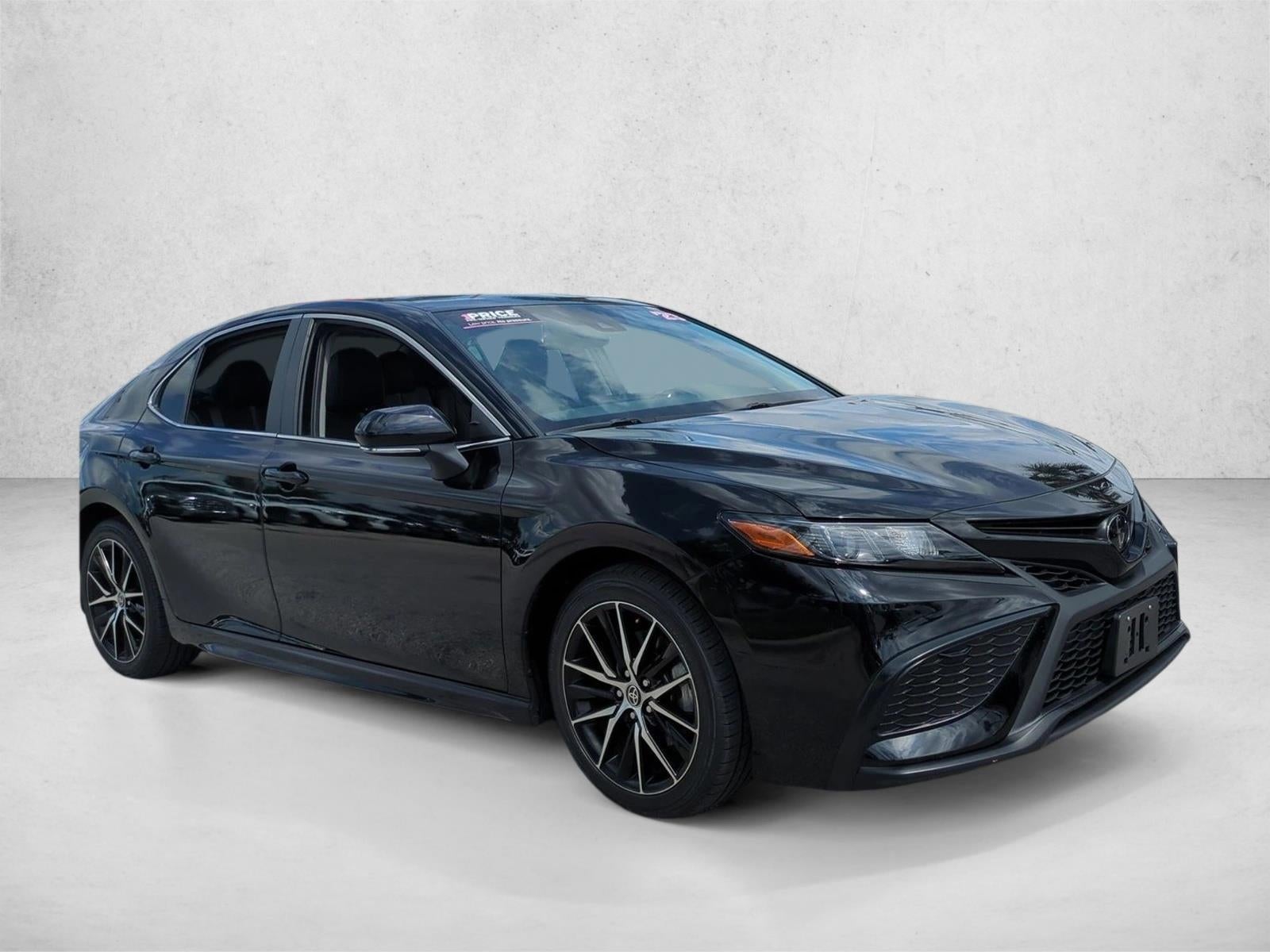 2023 Toyota Camry SE Auto (SE)
